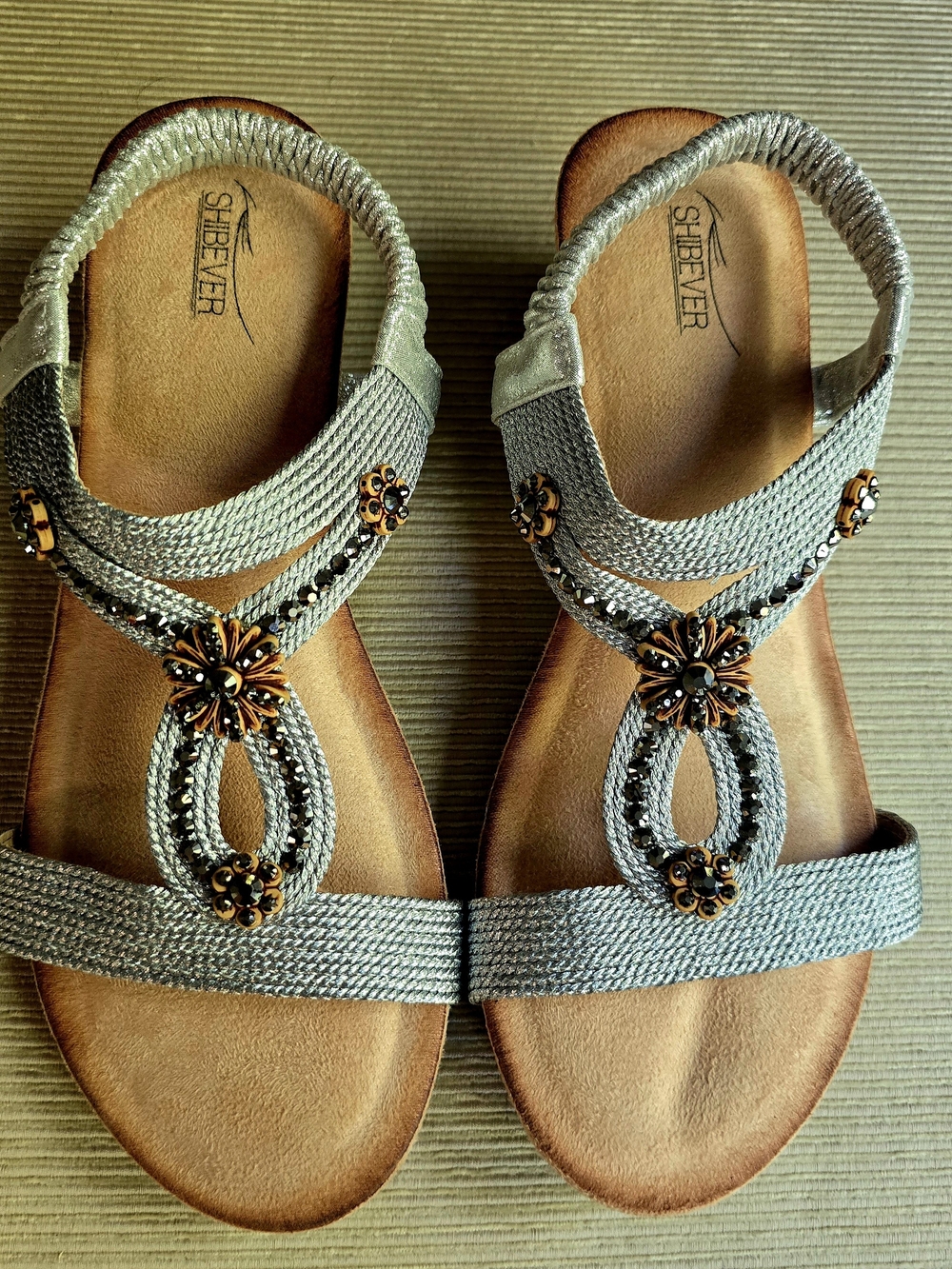 Shibever Women's Silver Embellished Loop Sandals